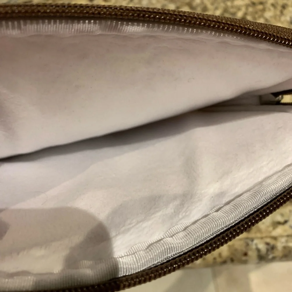 Beatrix Tablet Case - Picture 3 of 4